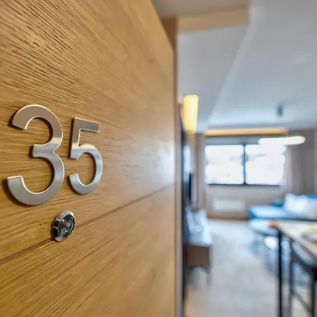 Royal Blue Wellness & Lejlighed