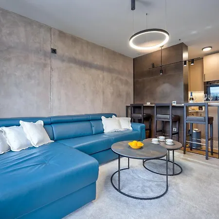 Royal Blue Wellness & Apartament