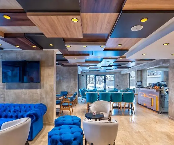 Royal Blue Wellness & *