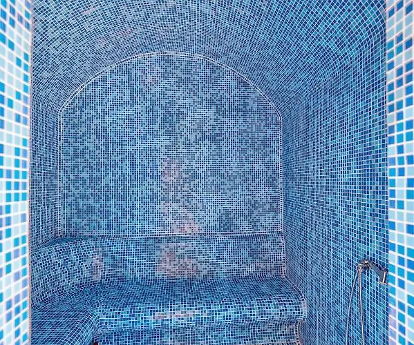 Royal Blue Wellness &