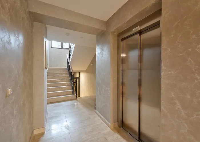 Royal Blue Wellness & * 즐라티보