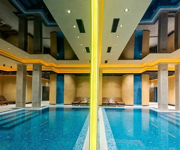 Royal Blue Wellness & *